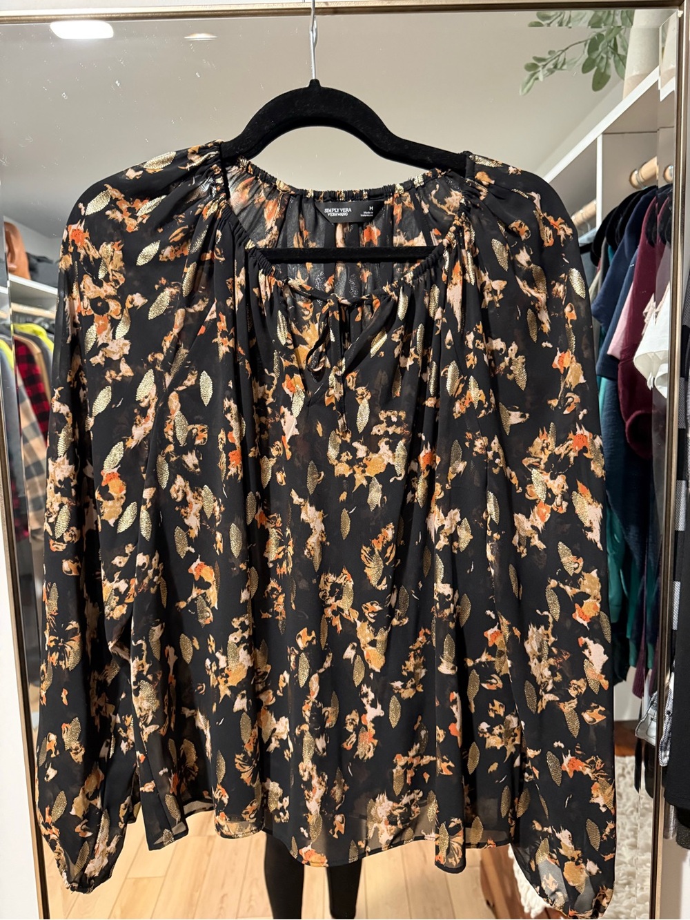 Simply Vera Black Floral Peasant Blouse